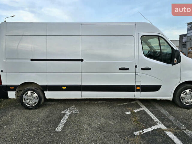 Белый Рено Мастер, объемом двигателя 2.3 л и пробегом 352 тыс. км за 17900 $, фото 2 на Automoto.ua