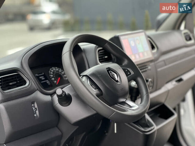 Белый Рено Мастер, объемом двигателя 2.3 л и пробегом 233 тыс. км за 17900 $, фото 88 на Automoto.ua