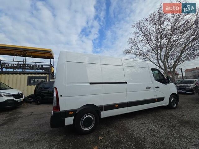 Белый Рено Мастер, объемом двигателя 2.3 л и пробегом 206 тыс. км за 21000 $, фото 8 на Automoto.ua