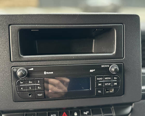 Белый Рено Мастер, объемом двигателя 2.3 л и пробегом 240 тыс. км за 18500 $, фото 64 на Automoto.ua