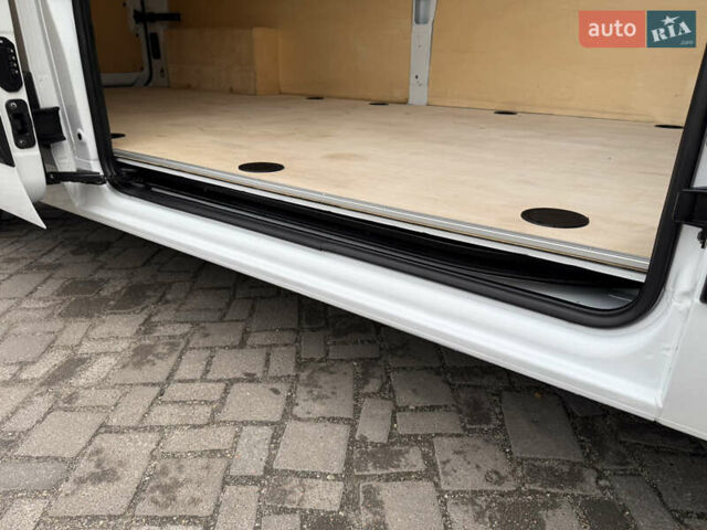 Білий Рено Мастєр, об'ємом двигуна 0 л та пробігом 266 тис. км за 21300 $, фото 78 на Automoto.ua