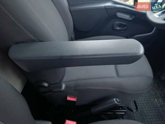 Білий Рено Мастєр, об'ємом двигуна 2.3 л та пробігом 181 тис. км за 21999 $, фото 38 на Automoto.ua