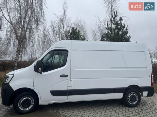 Белый Рено Мастер, объемом двигателя 2.3 л и пробегом 262 тыс. км за 18100 $, фото 3 на Automoto.ua
