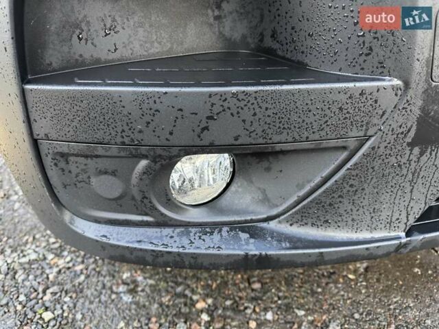 Белый Рено Мастер, объемом двигателя 2.3 л и пробегом 250 тыс. км за 19999 $, фото 10 на Automoto.ua