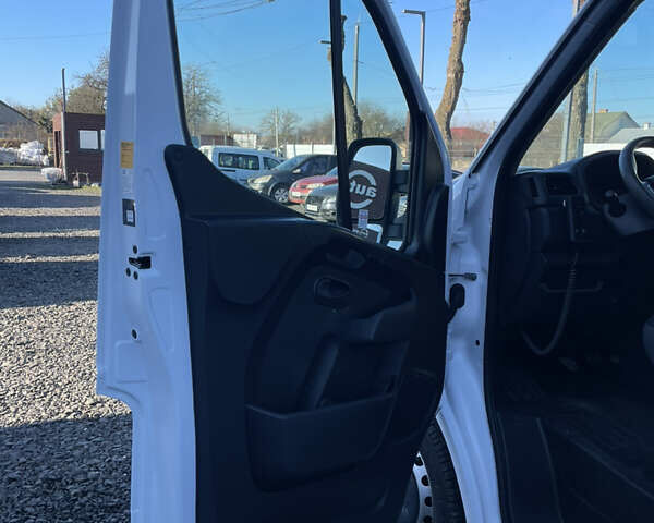 Білий Рено Мастєр, об'ємом двигуна 2.3 л та пробігом 143 тис. км за 22500 $, фото 14 на Automoto.ua