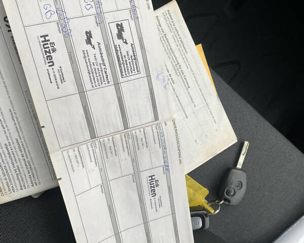 Білий Рено Мастєр, об'ємом двигуна 2.3 л та пробігом 246 тис. км за 19900 $, фото 61 на Automoto.ua