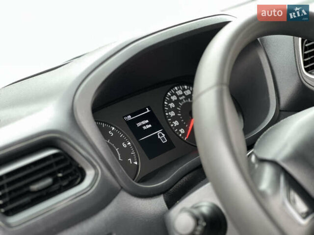Белый Рено Мастер, объемом двигателя 2.3 л и пробегом 233 тыс. км за 17900 $, фото 90 на Automoto.ua