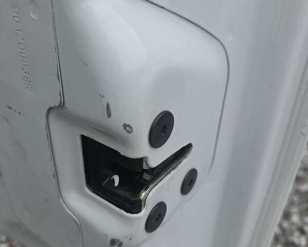 Білий Рено Мастєр, об'ємом двигуна 2.3 л та пробігом 215 тис. км за 20300 $, фото 49 на Automoto.ua