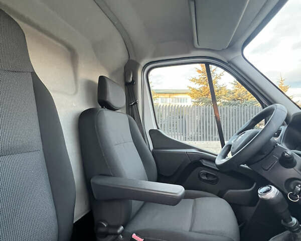 Белый Рено Мастер, объемом двигателя 2.3 л и пробегом 189 тыс. км за 18555 $, фото 34 на Automoto.ua