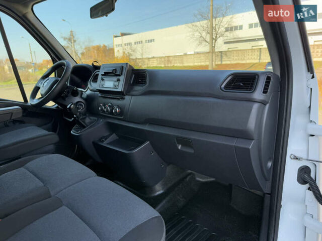 Білий Рено Мастєр, об'ємом двигуна 2.3 л та пробігом 188 тис. км за 26999 $, фото 41 на Automoto.ua