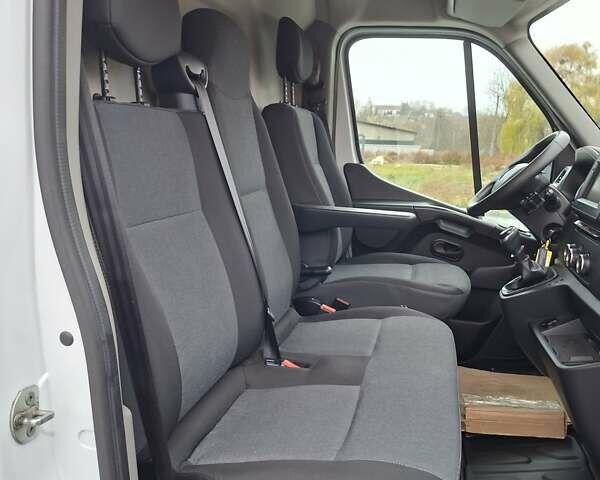 Білий Рено Мастєр, об'ємом двигуна 2.3 л та пробігом 240 тис. км за 18456 $, фото 22 на Automoto.ua