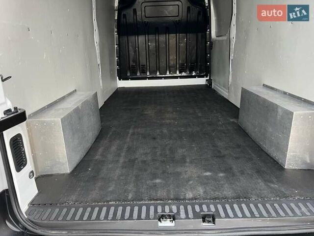 Белый Рено Мастер, объемом двигателя 2.3 л и пробегом 164 тыс. км за 19450 $, фото 52 на Automoto.ua