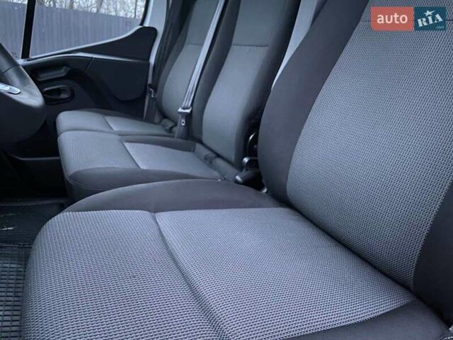 Білий Рено Мастєр, об'ємом двигуна 2.3 л та пробігом 181 тис. км за 21897 $, фото 38 на Automoto.ua