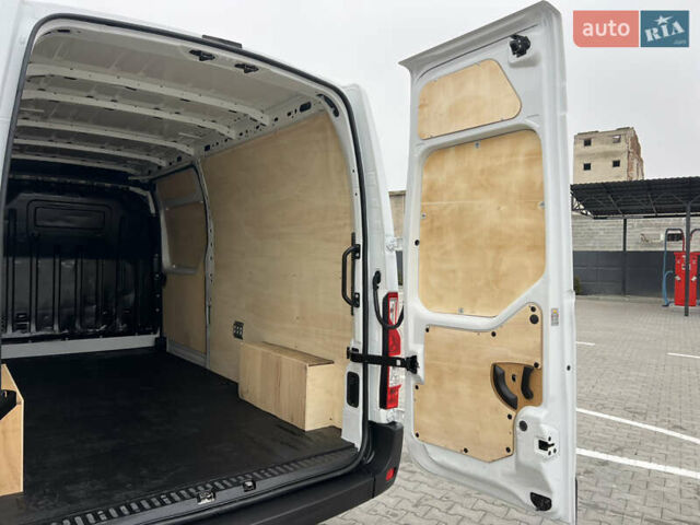 Белый Рено Мастер, объемом двигателя 2.3 л и пробегом 233 тыс. км за 17900 $, фото 77 на Automoto.ua