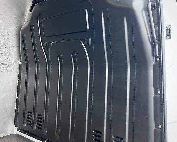 Белый Рено Мастер, объемом двигателя 2.3 л и пробегом 229 тыс. км за 25300 $, фото 39 на Automoto.ua