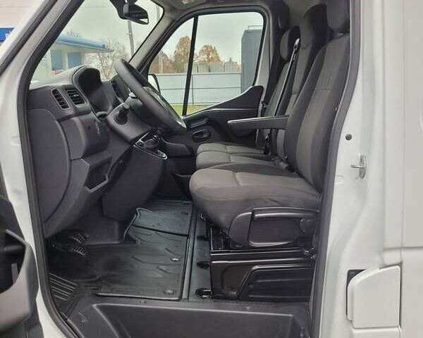 Белый Рено Мастер, объемом двигателя 2.3 л и пробегом 178 тыс. км за 20800 $, фото 51 на Automoto.ua