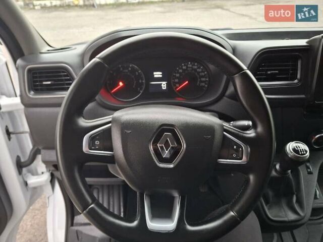 Белый Рено Мастер, объемом двигателя 2.3 л и пробегом 241 тыс. км за 19800 $, фото 6 на Automoto.ua