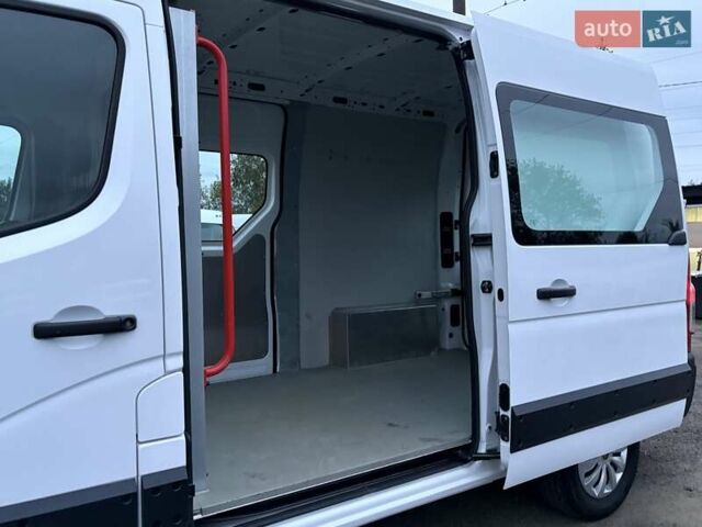 Белый Рено Мастер, объемом двигателя 2.3 л и пробегом 223 тыс. км за 17200 $, фото 14 на Automoto.ua