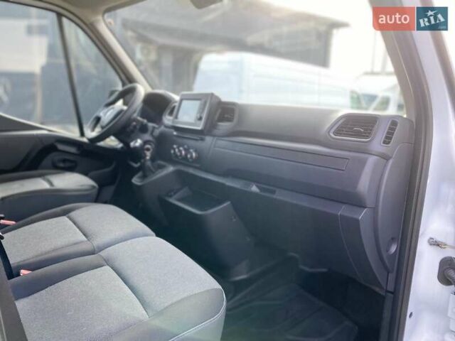 Белый Рено Мастер, объемом двигателя 2.3 л и пробегом 138 тыс. км за 18850 $, фото 24 на Automoto.ua