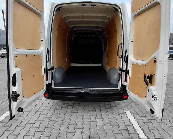 Белый Рено Мастер, объемом двигателя 2.3 л и пробегом 192 тыс. км за 18400 $, фото 20 на Automoto.ua