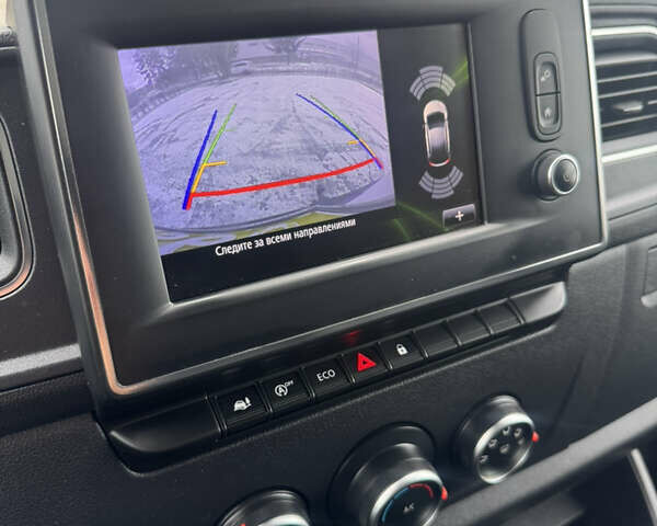 Белый Рено Мастер, объемом двигателя 2.3 л и пробегом 181 тыс. км за 21300 $, фото 18 на Automoto.ua