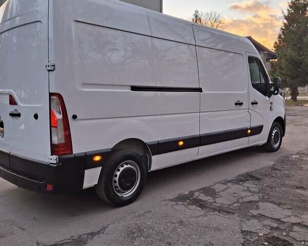 Белый Рено Мастер, объемом двигателя 2.3 л и пробегом 288 тыс. км за 19500 $, фото 7 на Automoto.ua