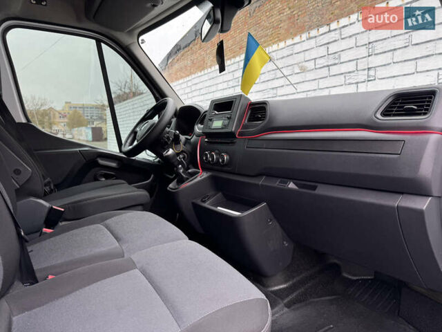 Белый Рено Мастер, объемом двигателя 2.3 л и пробегом 242 тыс. км за 21000 $, фото 25 на Automoto.ua