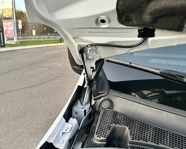 Білий Рено Мастєр, об'ємом двигуна 2.3 л та пробігом 175 тис. км за 19600 $, фото 71 на Automoto.ua