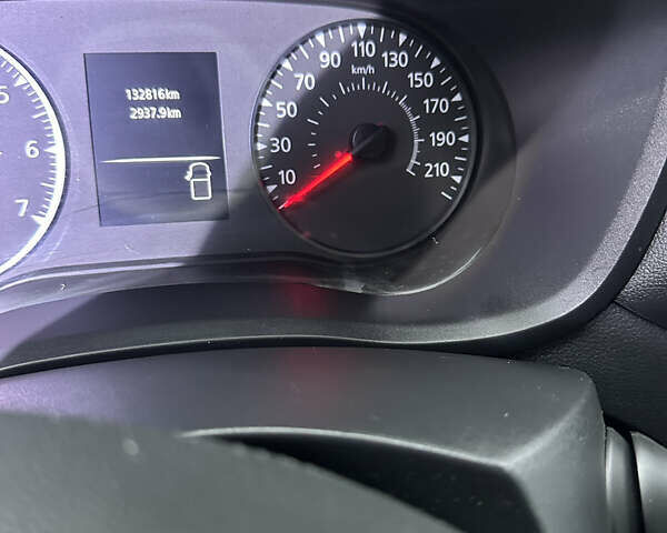 Белый Рено Мастер, объемом двигателя 2.3 л и пробегом 130 тыс. км за 23500 $, фото 10 на Automoto.ua