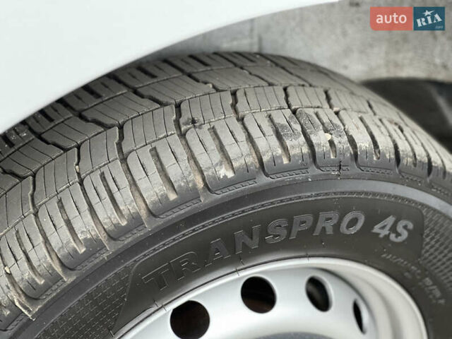 Белый Рено Мастер, объемом двигателя 2.3 л и пробегом 233 тыс. км за 17900 $, фото 62 на Automoto.ua