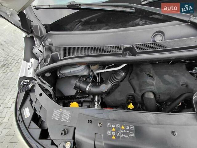 Белый Рено Мастер, объемом двигателя 2.3 л и пробегом 192 тыс. км за 18400 $, фото 27 на Automoto.ua