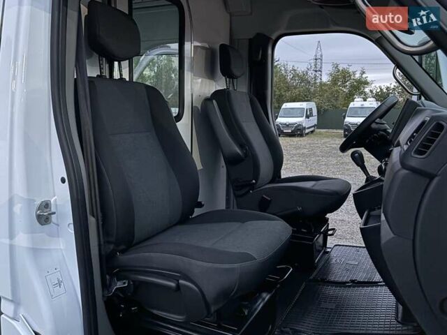 Белый Рено Мастер, объемом двигателя 2.3 л и пробегом 223 тыс. км за 17200 $, фото 21 на Automoto.ua