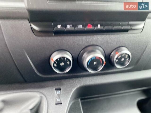 Білий Рено Мастєр, об'ємом двигуна 2.3 л та пробігом 245 тис. км за 17750 $, фото 48 на Automoto.ua