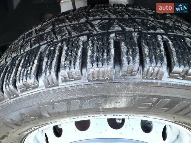 Белый Рено Мастер, объемом двигателя 2.3 л и пробегом 176 тыс. км за 21300 $, фото 44 на Automoto.ua