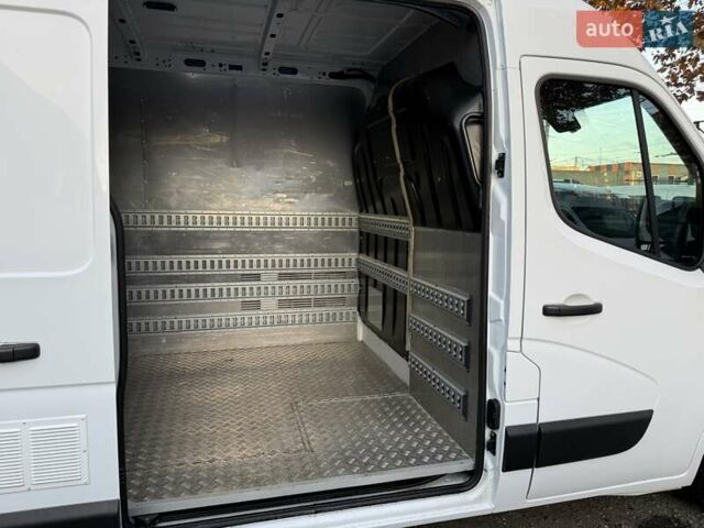 Білий Рено Мастєр, об'ємом двигуна 2.3 л та пробігом 205 тис. км за 20500 $, фото 31 на Automoto.ua