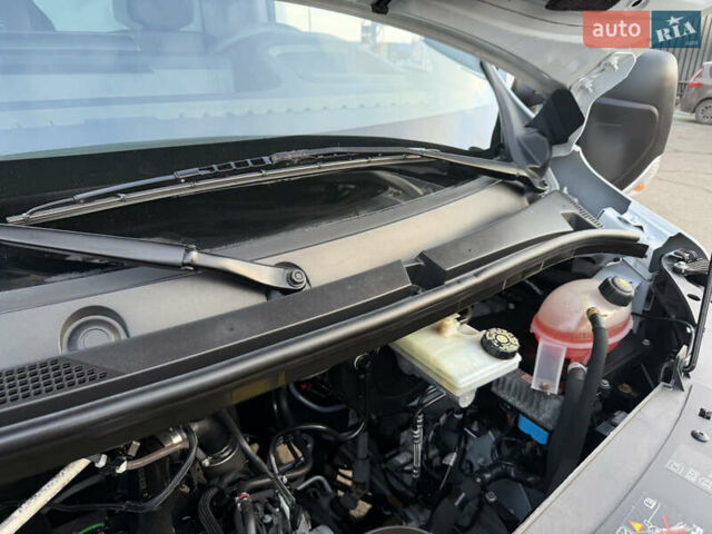 Белый Рено Мастер, объемом двигателя 2.3 л и пробегом 255 тыс. км за 24900 $, фото 33 на Automoto.ua