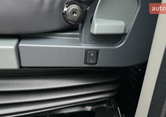 Белый Рено Мастер, объемом двигателя 2.3 л и пробегом 193 тыс. км за 21700 $, фото 25 на Automoto.ua