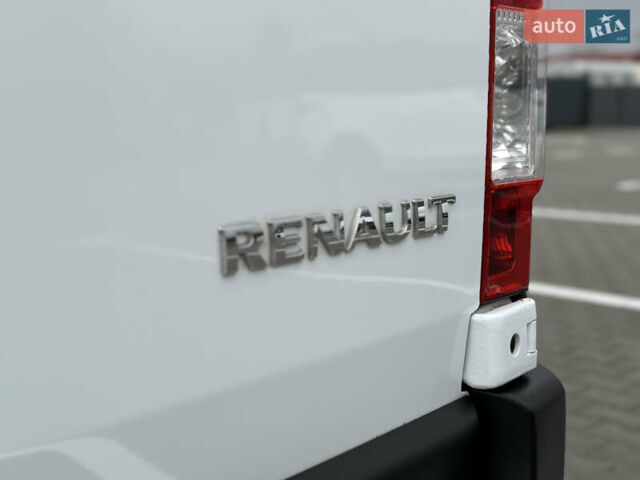 Белый Рено Мастер, объемом двигателя 2.3 л и пробегом 240 тыс. км за 18500 $, фото 27 на Automoto.ua