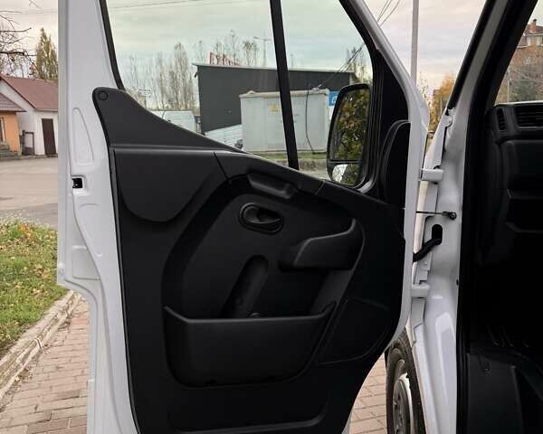 Білий Рено Мастєр, об'ємом двигуна 2.3 л та пробігом 248 тис. км за 20950 $, фото 32 на Automoto.ua