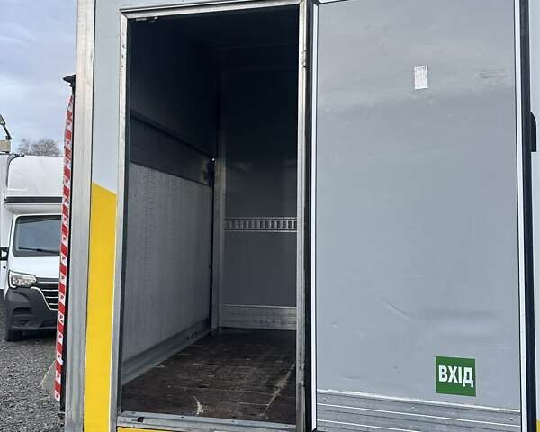 Белый Рено Мастер, объемом двигателя 2.3 л и пробегом 290 тыс. км за 25200 $, фото 7 на Automoto.ua