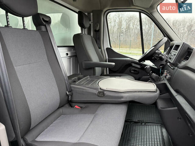 Білий Рено Мастєр, об'ємом двигуна 2.3 л та пробігом 98 тис. км за 27300 $, фото 56 на Automoto.ua