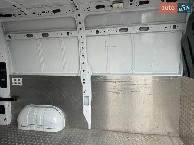 Білий Рено Мастєр, об'ємом двигуна 2.3 л та пробігом 267 тис. км за 21500 $, фото 32 на Automoto.ua