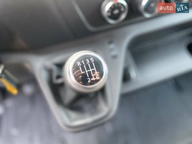 Белый Рено Мастер, объемом двигателя 2.3 л и пробегом 138 тыс. км за 18850 $, фото 36 на Automoto.ua