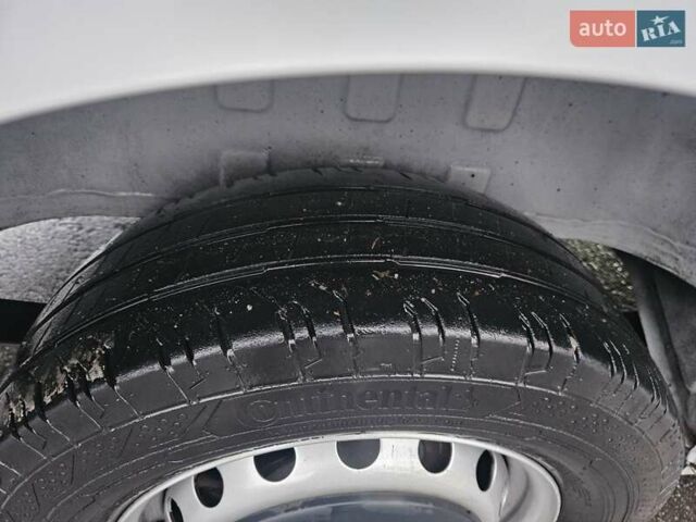 Белый Рено Мастер, объемом двигателя 2.3 л и пробегом 184 тыс. км за 18300 $, фото 30 на Automoto.ua