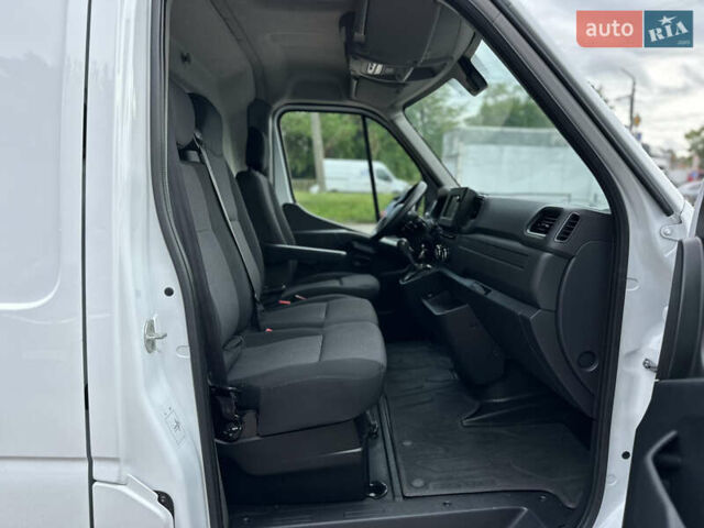 Белый Рено Мастер, объемом двигателя 2.3 л и пробегом 204 тыс. км за 20800 $, фото 16 на Automoto.ua