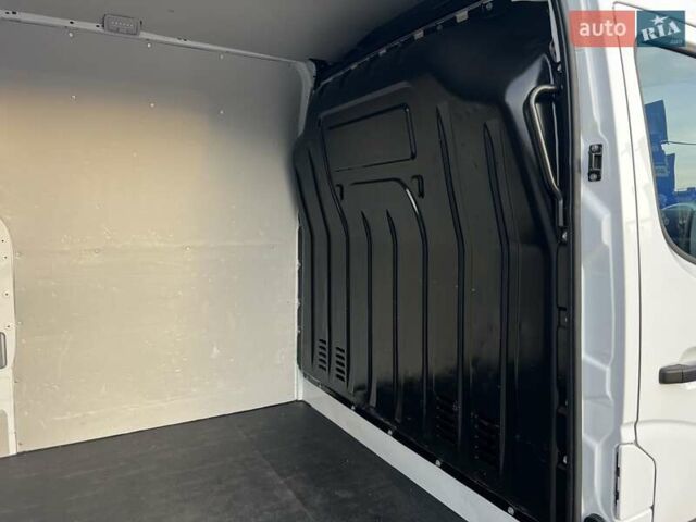 Белый Рено Мастер, объемом двигателя 2.3 л и пробегом 164 тыс. км за 19450 $, фото 54 на Automoto.ua