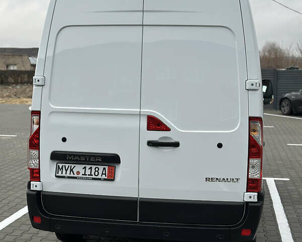 Белый Рено Мастер, объемом двигателя 2.3 л и пробегом 240 тыс. км за 18500 $, фото 12 на Automoto.ua