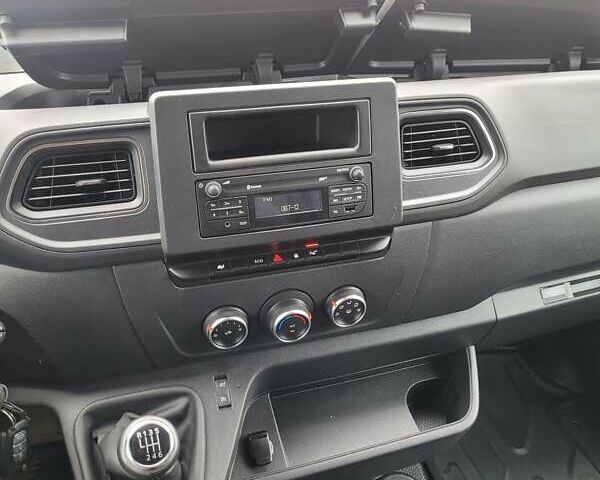 Белый Рено Мастер, объемом двигателя 2.3 л и пробегом 178 тыс. км за 20800 $, фото 36 на Automoto.ua