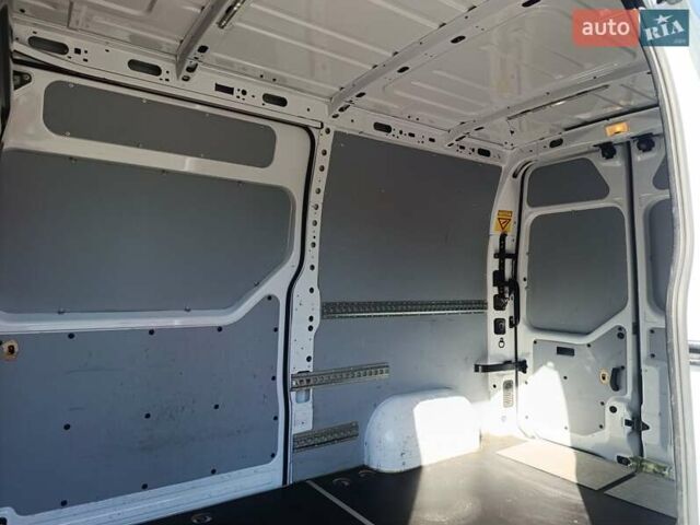 Белый Рено Мастер, объемом двигателя 2.3 л и пробегом 245 тыс. км за 18750 $, фото 33 на Automoto.ua