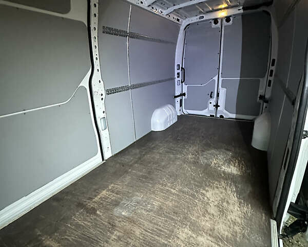 Белый Рено Мастер, объемом двигателя 2.3 л и пробегом 130 тыс. км за 23500 $, фото 19 на Automoto.ua